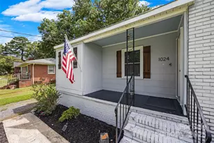 1024 Westover Cir, Rock Hill, SC 29732 - Photo 2