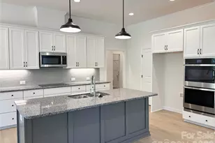 6853 Glen Abbey Ln, Mount Pleasant, NC 28124 - Photo 8