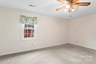 320 Forest Park Dr, Denton, NC 27239 - Photo 32