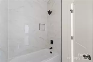 2516 Elmin St, Charlotte, NC 28208 - Photo 24