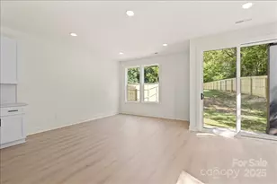 2516 Elmin St, Charlotte, NC 28208 - Photo 10