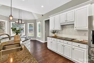 6603 Latta Springs Cir, Huntersville, NC 28078 - Photo 16