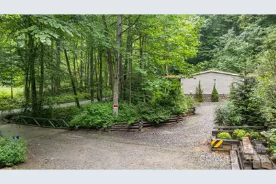 11 Choice Place, Whittier, NC 28789 - Photo 2