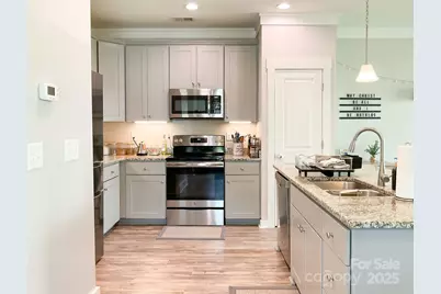 200 Button Willow Street, Taylors, SC 29687 - Photo 6