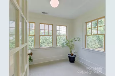 508 Seldon Drive, Charlotte, NC 28216 - Photo 12