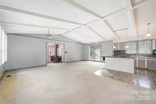 2425 Essen Ln, Gastonia, NC 28054 - Photo 10