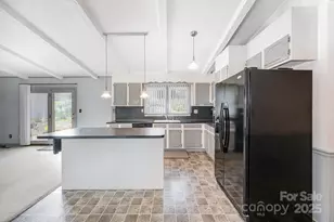 2425 Essen Ln, Gastonia, NC 28054 - Photo 12