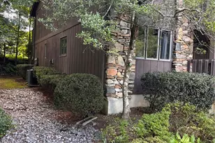 65 Maxine Ln, Hendersonville, NC 28739 - Photo 2