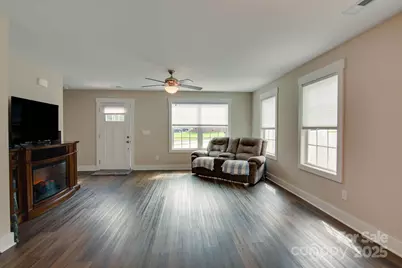 2661 N Ashe Avenue, Newton, NC 28658 - Photo 2