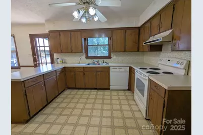 105 Redcoat Drive, Fort Mill, SC 29715 - Photo 10