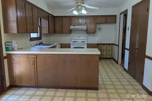 105 Redcoat Dr, Fort Mill, SC 29715 - Photo 8