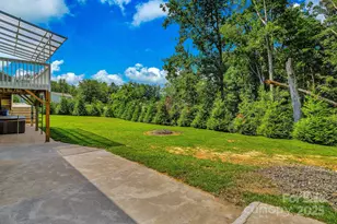 185 Bradshaw Cir, Candler, NC 28715 - Photo 36