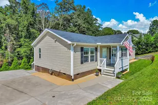 185 Bradshaw Cir, Candler, NC 28715 - Photo 4