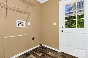 185 Bradshaw Cir, Candler, NC 28715 - Photo 18