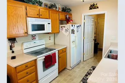 8799 Lisa Trail, Connelly Springs, NC 28612 - Photo 14