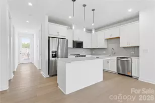 7110 Westrow Ave, Charlotte, NC 28278 - Photo 2