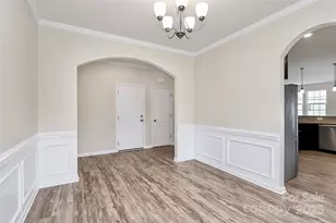 7704 Kelburn Ln, Charlotte, NC 28273 - Photo 6