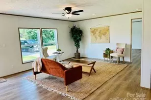 6015 Bridges St, Catawba, NC 28609 - Photo 2