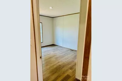 6015 Bridges Street, Catawba, NC 28609 - Photo 6