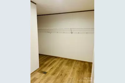 6015 Bridges Street, Catawba, NC 28609 - Photo 16