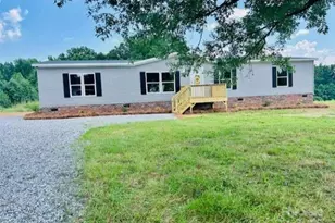 6015 Bridges St, Catawba, NC 28609 - Photo 1