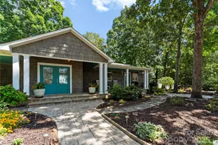 16318 Belle Isle Dr, Cornelius, NC 28031 - Photo 10