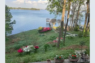 16318 Belle Isle Drive, Cornelius, NC 28031 - Photo 8
