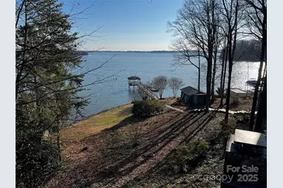 16318 Belle Isle Drive, Cornelius, NC 28031 - Photo 6