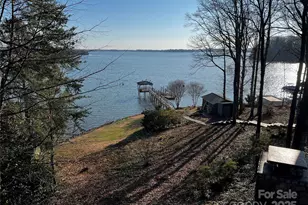 16318 Belle Isle Dr, Cornelius, NC 28031 - Photo 6