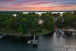 16318 Belle Isle Dr, Cornelius, NC 28031 - Photo 4