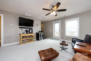 1910 Seegars Pl, Charlotte, NC 28204 - Photo 30