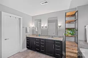 1910 Seegars Pl, Charlotte, NC 28204 - Photo 20