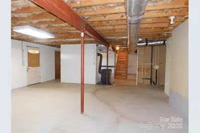 125 Fulton Drive, Hendersonville, NC 28792 - Photo 24