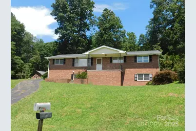 125 Fulton Drive, Hendersonville, NC 28792 - Photo 32