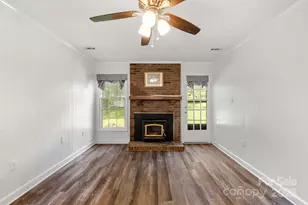 2506 Lawton Bluff Rd, Charlotte, NC 28226 - Photo 8