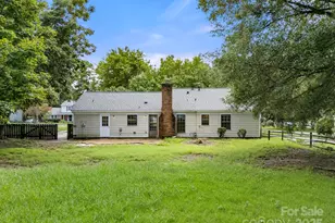 2506 Lawton Bluff Rd, Charlotte, NC 28226 - Photo 20