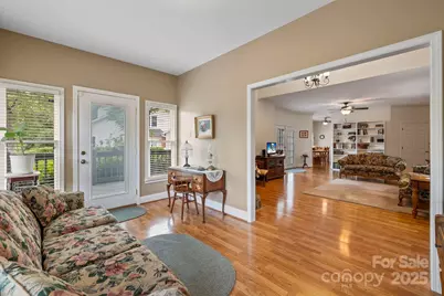 7 15th Vantage Street, Campobello, SC 29322 - Photo 10