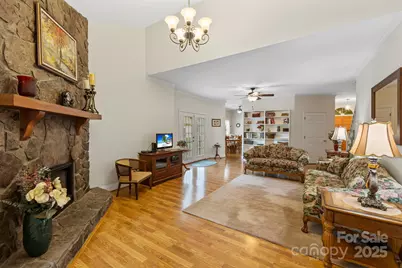 7 15th Vantage Street, Campobello, SC 29322 - Photo 8