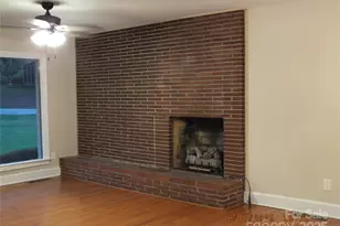 414 Springs St, Lancaster, SC 29720 - Photo 4