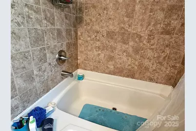 5929 Mourglea Avenue, Connelly Springs, NC 28612 - Photo 20