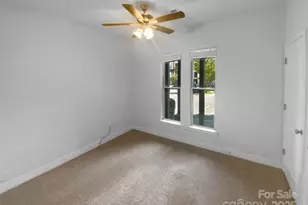 1031 Skyline View Way, Charlotte, NC 28204 - Photo 12