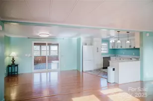 402 Deerfield Ct, Hendersonville, NC 28792 - Photo 12