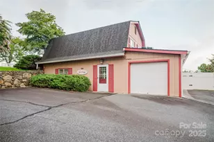 402 Deerfield Ct, Hendersonville, NC 28792 - Photo 32