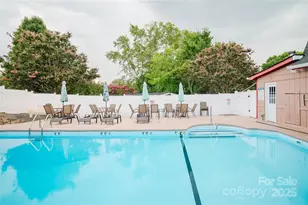 402 Deerfield Ct, Hendersonville, NC 28792 - Photo 34