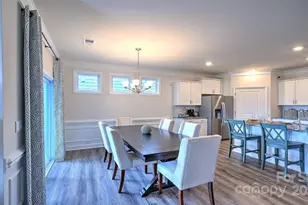 22 Fox Cove Rd, Hendersonville, NC 28792 - Photo 12