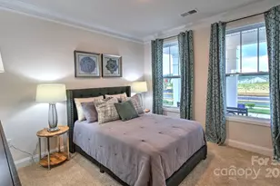 22 Fox Cove Rd, Hendersonville, NC 28792 - Photo 16