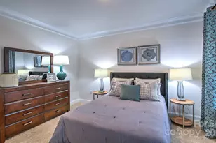 22 Fox Cove Rd, Hendersonville, NC 28792 - Photo 18