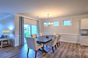 22 Fox Cove Rd, Hendersonville, NC 28792 - Photo 6