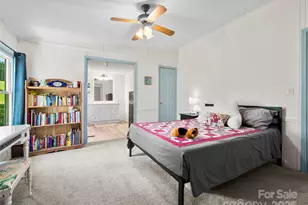 200 Cranbrook Cir, Hendersonville, NC 28792 - Photo 26