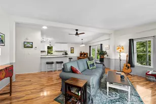 200 Cranbrook Cir, Hendersonville, NC 28792 - Photo 16